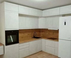 Модульная кухня Бруклин 2.4 x 2 м (Бетон белый) в Чите - chita.katalogmebeli.com | фото 15